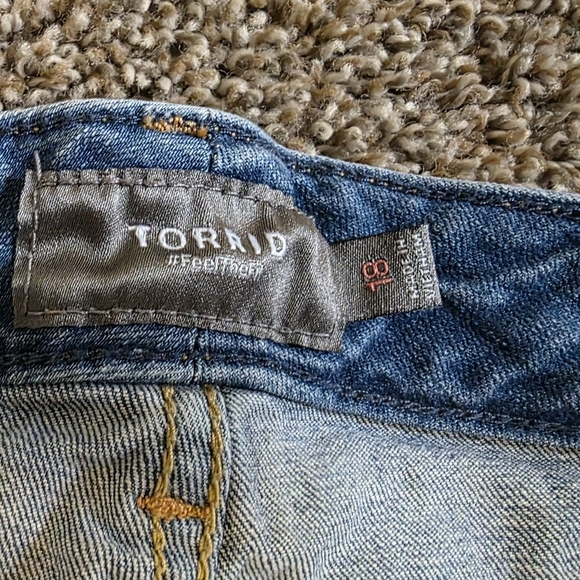 Torrid Light Blue Jean Shorts - Picture 3 of 3